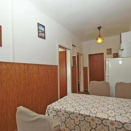 Apartment Fuer 4 Personen Ca 50 Qm In Liznjan, Istrien Suedkueste Von Istrien Liznjan
