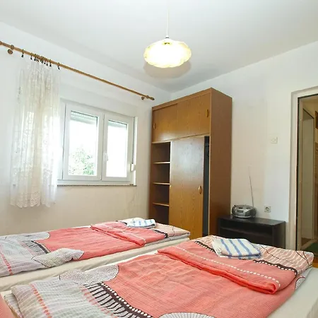 Apartment Fuer 4 Personen Ca 50 Qm In Liznjan, Istrien Suedkueste Von Istrien