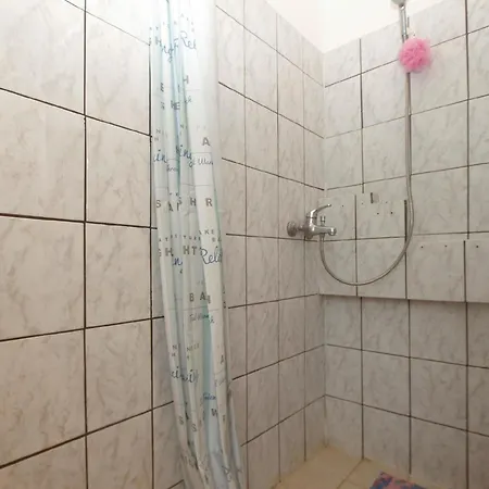 Apartment Fuer 4 Personen Ca 50 Qm In Liznjan, Istrien Suedkueste Von Istrien *